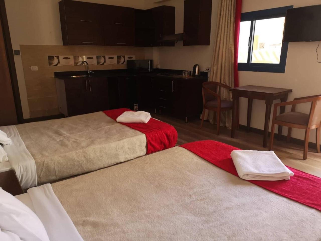 Cordoba Suites Hurghada Bagian luar foto